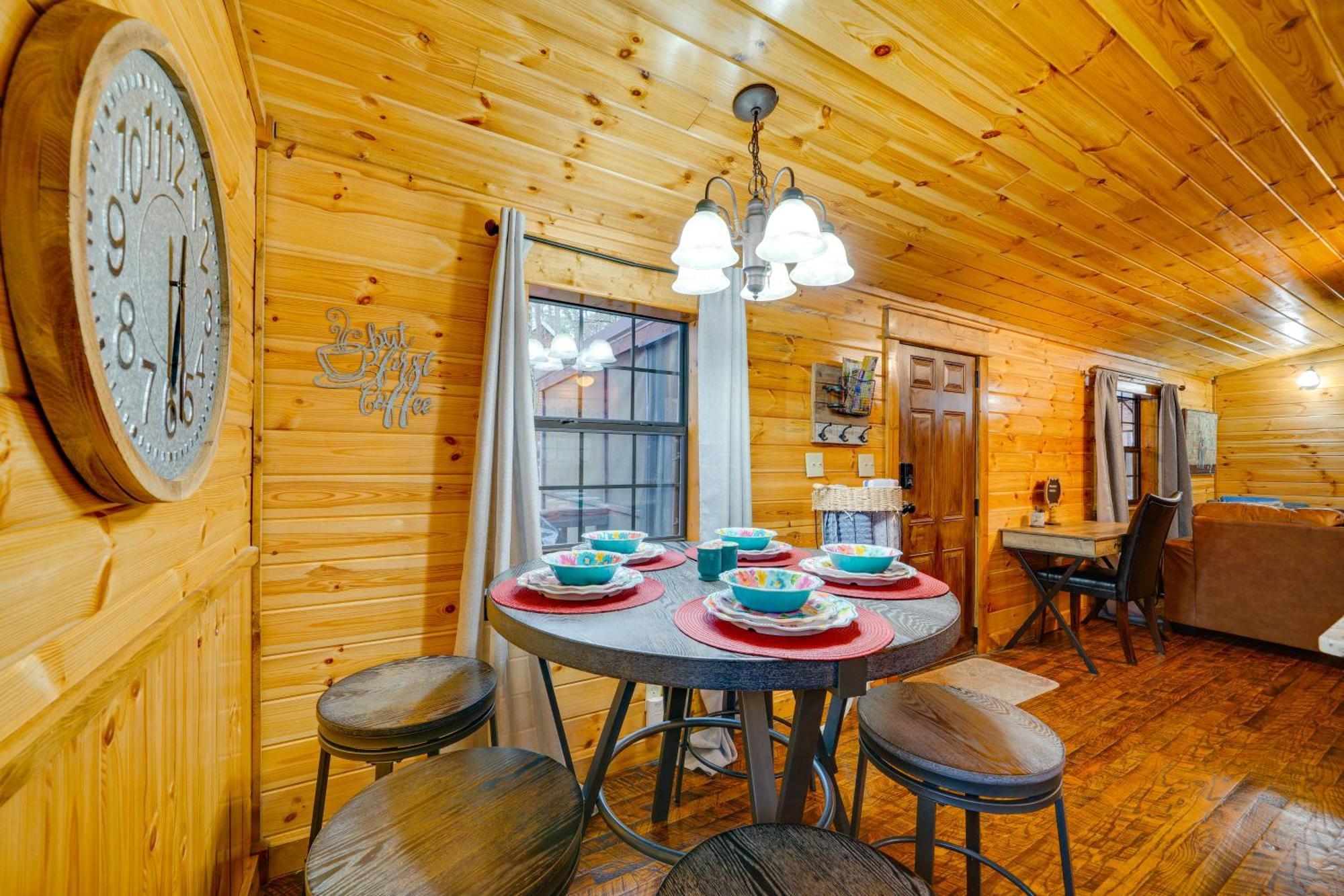 Broken Bow Abode With Hot Tub Less Than 7 Mi To Lake! Villa Exterior photo